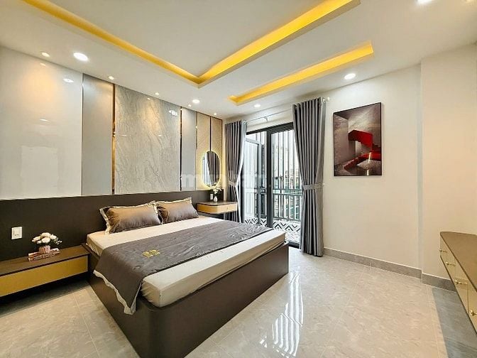 Nhà 3 lầu DT:5,5x10m tuyệt đẹp Cao Cấp hẻm xe hơi Thống Nhất, P16, GV