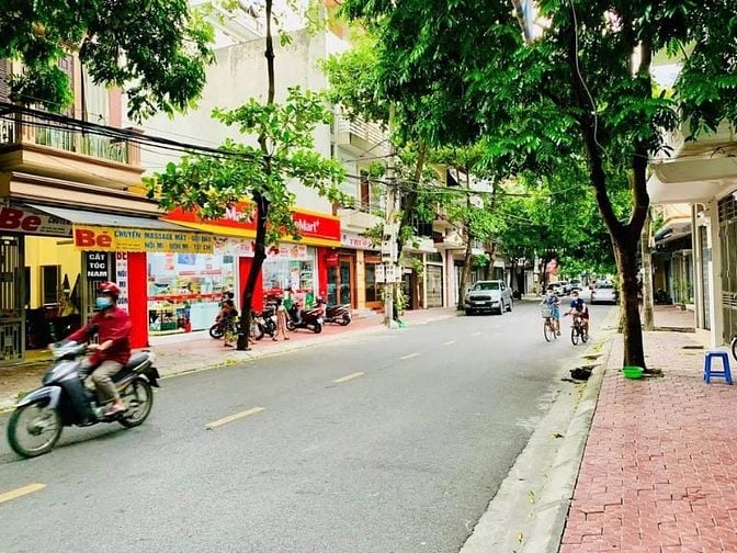 phường dak cấm tp,quãng nghãi hai mặt tiền full thổ cư liên hệ 0988865