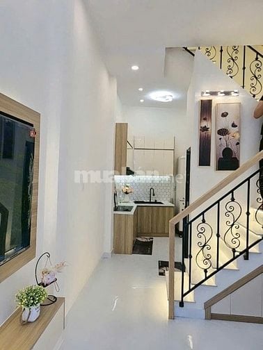 Nhà đẹp bán ngay căn ở Hoàng Hoa Thám, Bình Thạnh chỉ 2 tỷ 160
