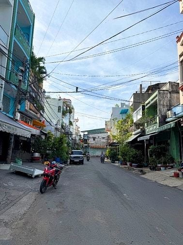 🌷 🌷 🌷 BÁN NHÀ GÓC 3 MẶT TIỀN : 28 ĐƯỜNG 702 HỒNG BÀNG - P. 1 - Q11