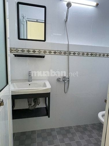 Bán nhà mới vào ở ngay Trần Hưng Đạo Q.5 - 90m2 sàn - 3pn - 4wc