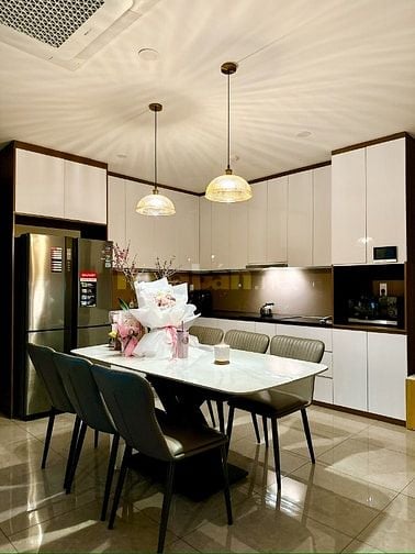 Cần cho thuê căn hộ Vĩnh Hội P4 Q4 DT 97m2, 3pn,2wc.Full NT Giá 24tr.