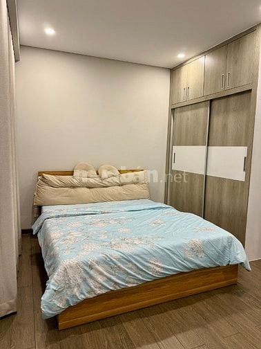 Cần cho thuê căn hộ Vĩnh Hội P4 Q4 DT 97m2, 3pn,2wc.Full NT Giá 24tr.
