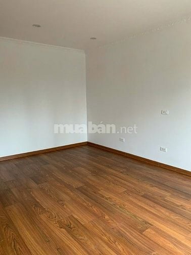 Chính chủ cho thuê gấp mặt bằng tầng 3 toà nhà 5 tầng KĐT TP Giao Lưu