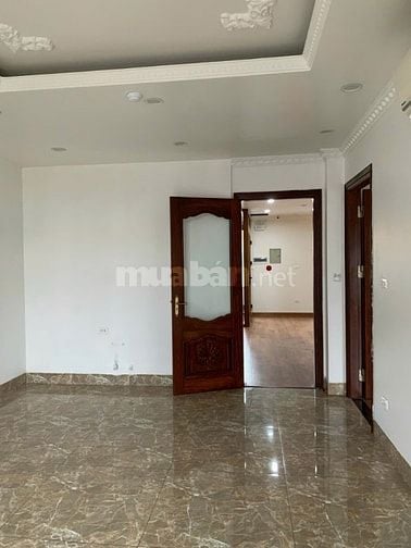 Chính chủ cho thuê gấp mặt bằng tầng 3 toà nhà 5 tầng KĐT TP Giao Lưu