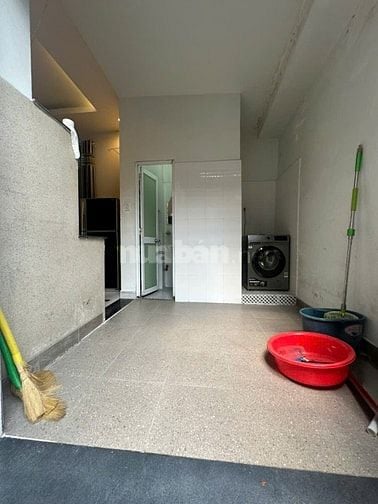 Cho thuê nhà villa mini Xe Tải Trước Nhà Địa chỉ: 24/21 Võ Oanh, BT