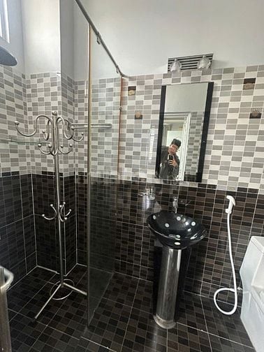 Cho thuê nhà villa mini Xe Tải Trước Nhà Địa chỉ: 24/21 Võ Oanh, BT