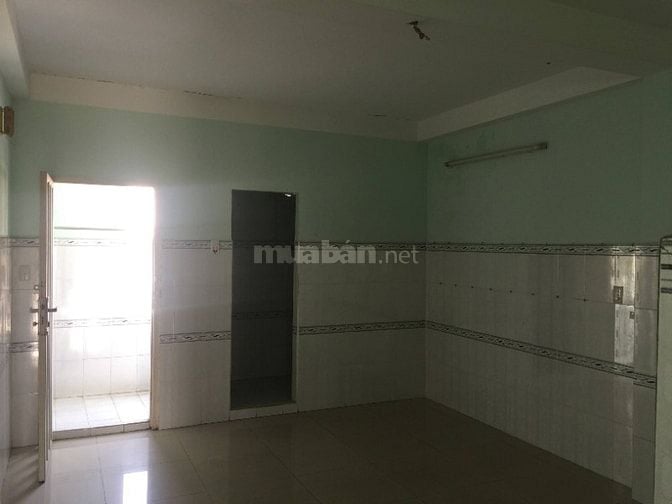 Phòng 35m2 Gần ngã tư Trung Chánh Quận 12