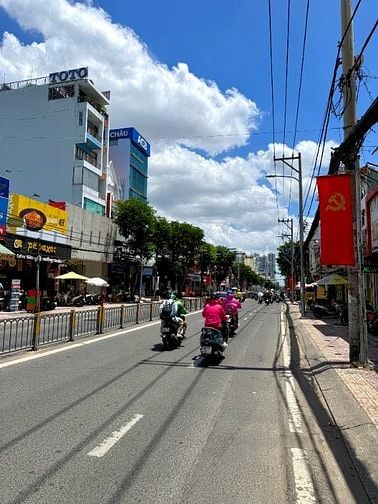 🌷 🌷 🌷 BÁN NHÀ MẶT TIỀN : 419 NGUYỄN THỊ THẬP - P. TÂN PHONG - Q. 7 