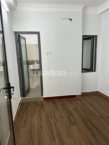 Bán gấp hẻm xe hơi, kinh doanh
