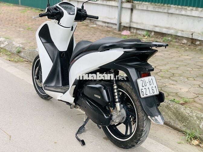 HONDA AIR BLADE 125 ĐỜI CHÓT ĐÈN PHA ZIN BIỂN 20
