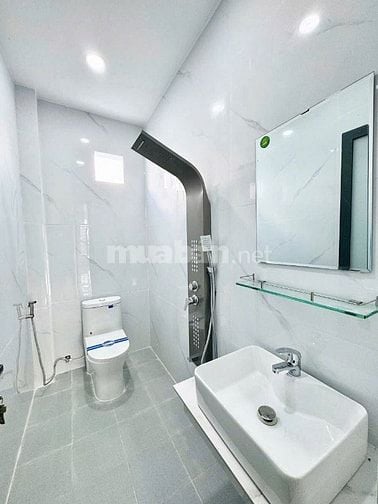 BÁN NHÀ CỰC ĐẸP NGAY CUỐI ĐƯỜNG ĐỒNG KHỞI,SỔ RIÊNG THỔ CƯ,650TRIỆU NHẬ