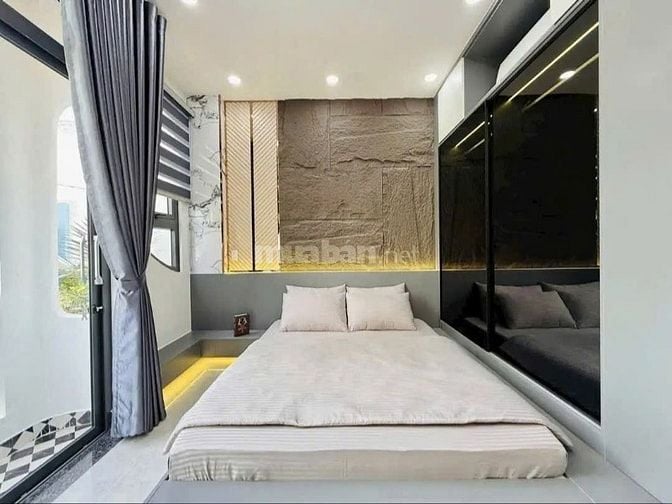 Kẹt tiền bán nhanh nhà  Nguyễn Đình Khơi P4 Tân bình 