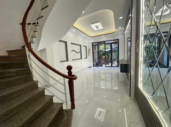 Nhà 52m2 Trần Hưng Đạo P.2 Q.5 cần bán gấp chỉ 1Tỷ990