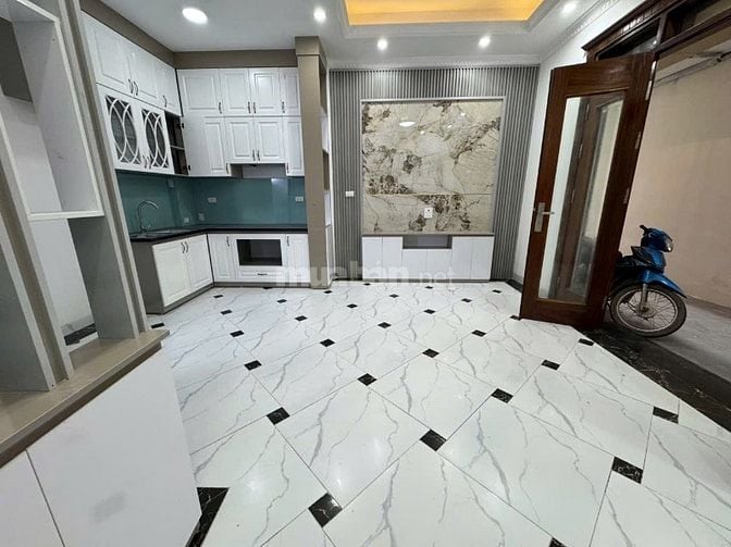 Chính Chủ Bán Nhà Số 20 Ngõ 381 Thuỵ Phương 30M2 5 Tầng MT5m Giá 5.95 