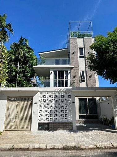 Cho thuê biệt thự ngay sát đường Liên Phường giá 25tr/ tháng