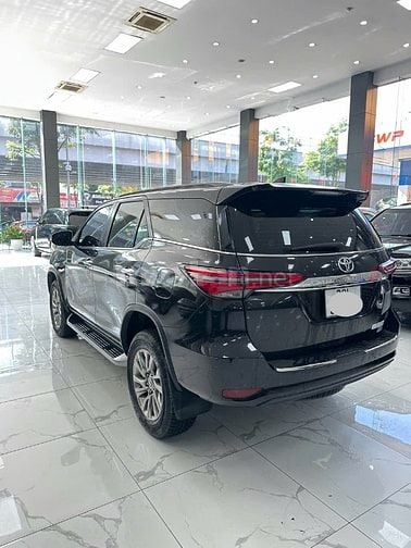 Bán Toyota Fortuner Máy Xăng 2 Cầu Số Tự Động 2021 đi 3,3V Km 