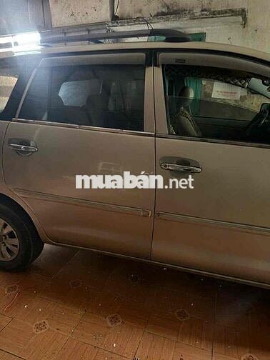 Toyota Innova 2007 j- 200000 km