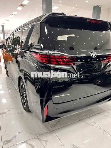Toyota Alphard 2025 2.4 AT Mới 100% Có Luôn