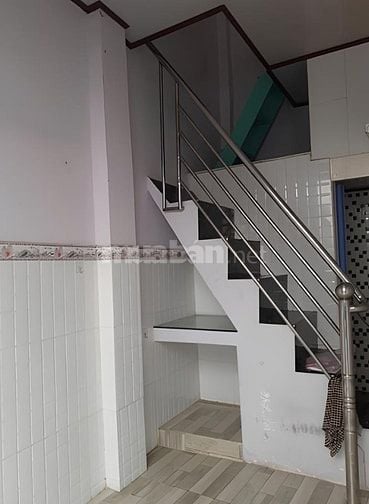 Nhà nhỏ đẹp gần chợ 1 lầu gác nhỏ hẻm thông sổ hồng Phú Trung Tân Phú