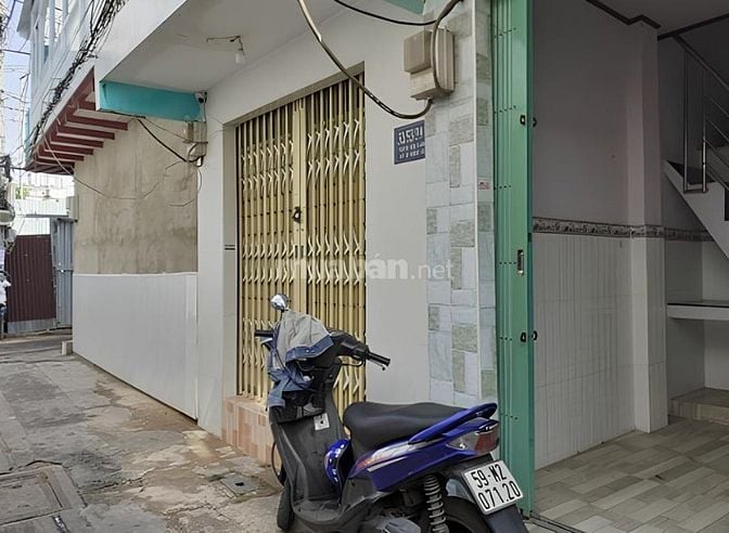 Nhà nhỏ đẹp gần chợ 1 lầu gác nhỏ hẻm thông sổ hồng Phú Trung Tân Phú
