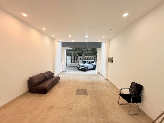 Bán nhà Liễu Giai 65m2, khu phân lô, nhà 4 tầng, ở ngay. 17 tỷ