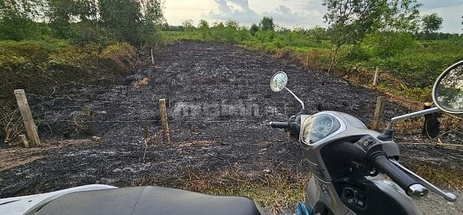 CẦN Bán Thổ Vườn 745m²(375m² thổ) mặt tiền kênh 8m(15m×50m)