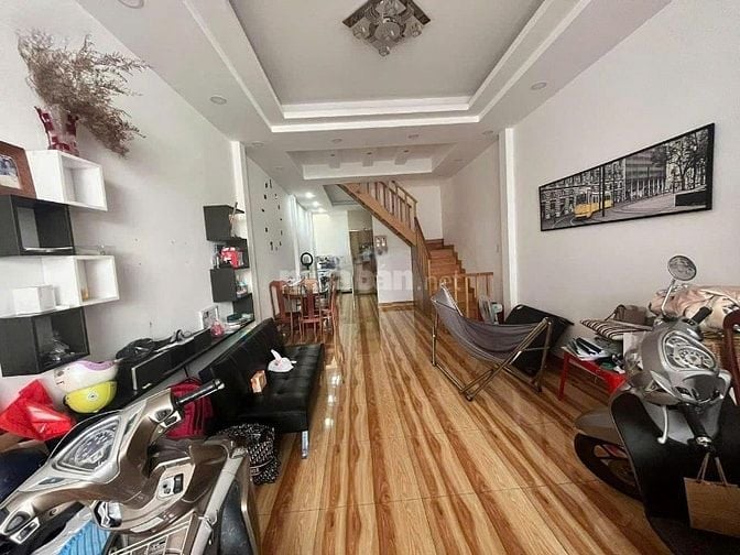 Cho thuê nhà hẻm 2m(XM) Ni Sư Huỳnh Liên, P.10, Q.Tân Bình giá 13.5tr