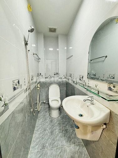 KẸT TIỀN BÁN LỖ NHÀ Đ LÊ THỊ HỒNG,GÒ VẤP, MUA DỌN VÀO Ở NGAY, SỔ RIÊNG
