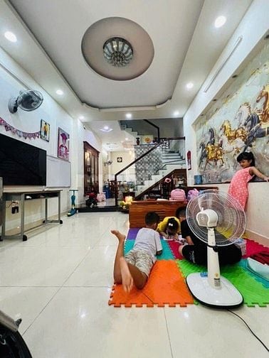 Nhà 3 lầu DT:4,2x12m Cao Cấp hẻm xe hơi 5m Phạm Văn Chiêu, P16, GV.