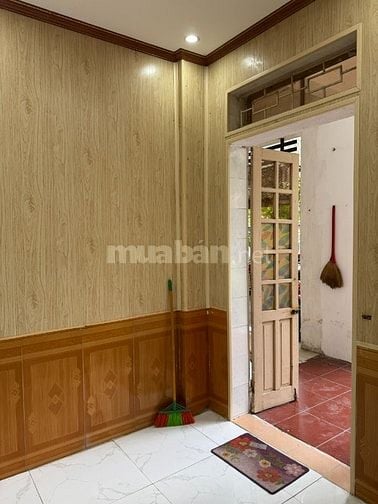 Chính chủ bán nhà tập thể 42m tầng 1 đường Trần Bình Trọng ,Thái Bình