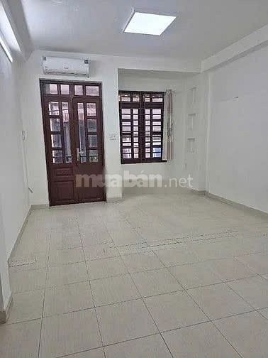 Cho thuê nhà hẻm 2m(XM) Ni Sư Huỳnh Liên, P.10, Q.Tân Bình giá 13.5tr