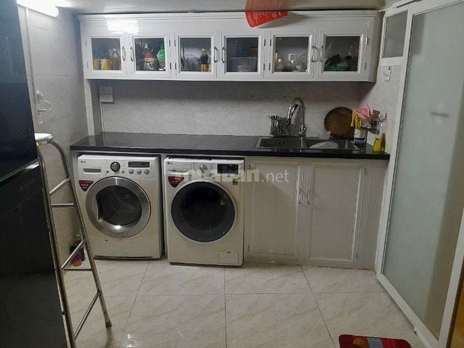 Bán căn hộ 3PN, 84 Trần Đình Xu Quận 1