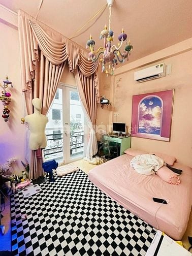 Giảm 1ty,nhà 4lau,42m,Hoàng Hoa Thám,BThanh,thuê 17tr/tháng,hơn 5ty