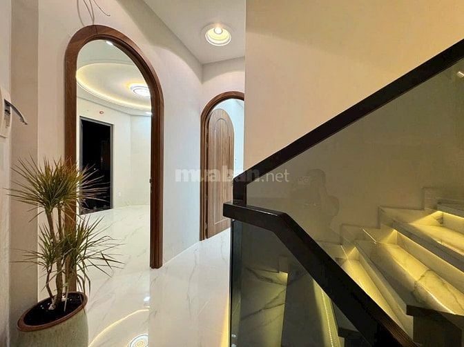 BÁN GẤP NHÀ MẶT TIỀN TRẦN BÌNH TRỌNG BÌNH THẠNH giá chính chủ 4,82 Tỷ