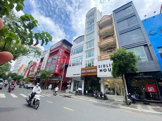 Bán nhà 2MT đường 3/2 dt: 3m x 6m 5 lầu 1 sân thượng giá 4 tỷ 9.