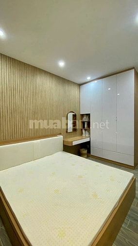 NHÀ LÔ GÓC - NGANG KHỦNG 5.3M - HẺM 6M - 3 TẦNG - 54M2 -  QUẬN 10 