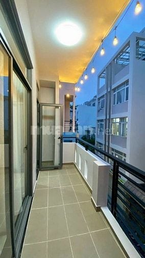 NHÀ LÔ GÓC - NGANG KHỦNG 5.3M - HẺM 6M - 3 TẦNG - 54M2 -  QUẬN 10 