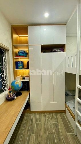 NHÀ LÔ GÓC - NGANG KHỦNG 5.3M - HẺM 6M - 3 TẦNG - 54M2 -  QUẬN 10 