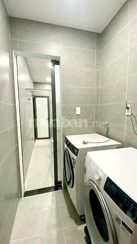 NHÀ LÔ GÓC - NGANG KHỦNG 5.3M - HẺM 6M - 3 TẦNG - 54M2 -  QUẬN 10 