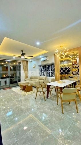 NHÀ LÔ GÓC - NGANG KHỦNG 5.3M - HẺM 6M - 3 TẦNG - 54M2 -  QUẬN 10 
