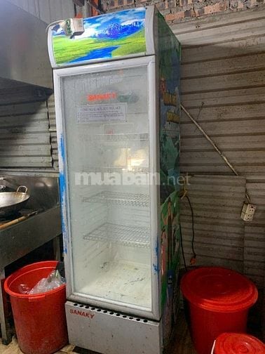 Thanh lý gấp tủ đông Sanaky 280l và tủ làm mát sanaky.
