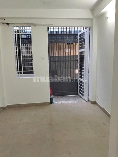 Cho thuê nhà hẻm 3m(BG) Võ Văn Kiệt, P.Cầu Kho, Q.1 giá 10.5tr