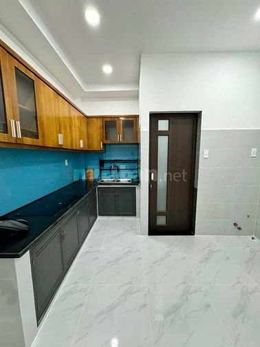 Bán nhà riêng Phạm Văn Hai, Tân Bình / 70m2 / 2 tỷ 190 triệu / Sổ hồng