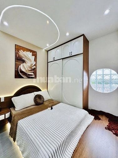 NHÀ NGỘP BÁN GẤP! Đ.TRẦN QUÝ PHƯỜNG 7 Q11,DT:40m2/2,450 Tỷ, còn TL,SHR