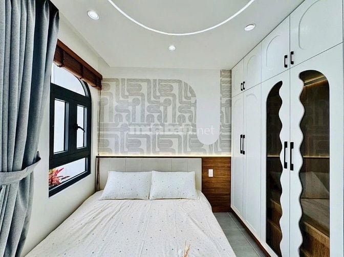 NHÀ NGỘP BÁN GẤP! Đ.TRẦN QUÝ PHƯỜNG 7 Q11,DT:40m2/2,450 Tỷ, còn TL,SHR