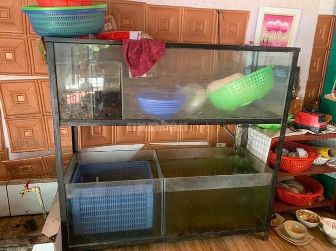 Dọn mặt bằng cần thanh lý gấp bàn ghế cửa hàng