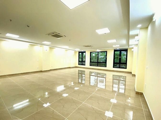 BÁN MẶT PHỐ LÁNG HẠ - DT 115M2 XD 5 TẦNG - MT 5.4M - VUÔNG - 2 MẶT 
