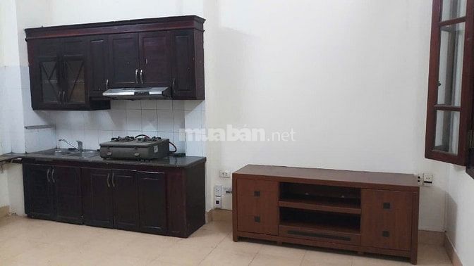 Cho thuê nhà nguyên căn gần trường Bách Khoa, Kinh tế, xây dựng