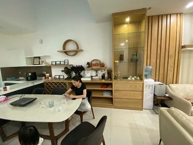 BÁN BIỆT THỰ PARK CITY HÀ ĐÔNG 3 TẦNG 1 TUM DIỆN TÍCH 120m2/sàn 